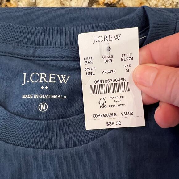 **NWT J. Crew Men's Blue W/Beagle in Christmas Sweater Graphic Tee - SIZE MEDIUM - Picture 4 of 5